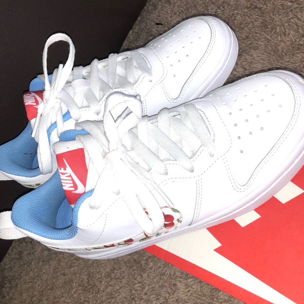 Nike shoes